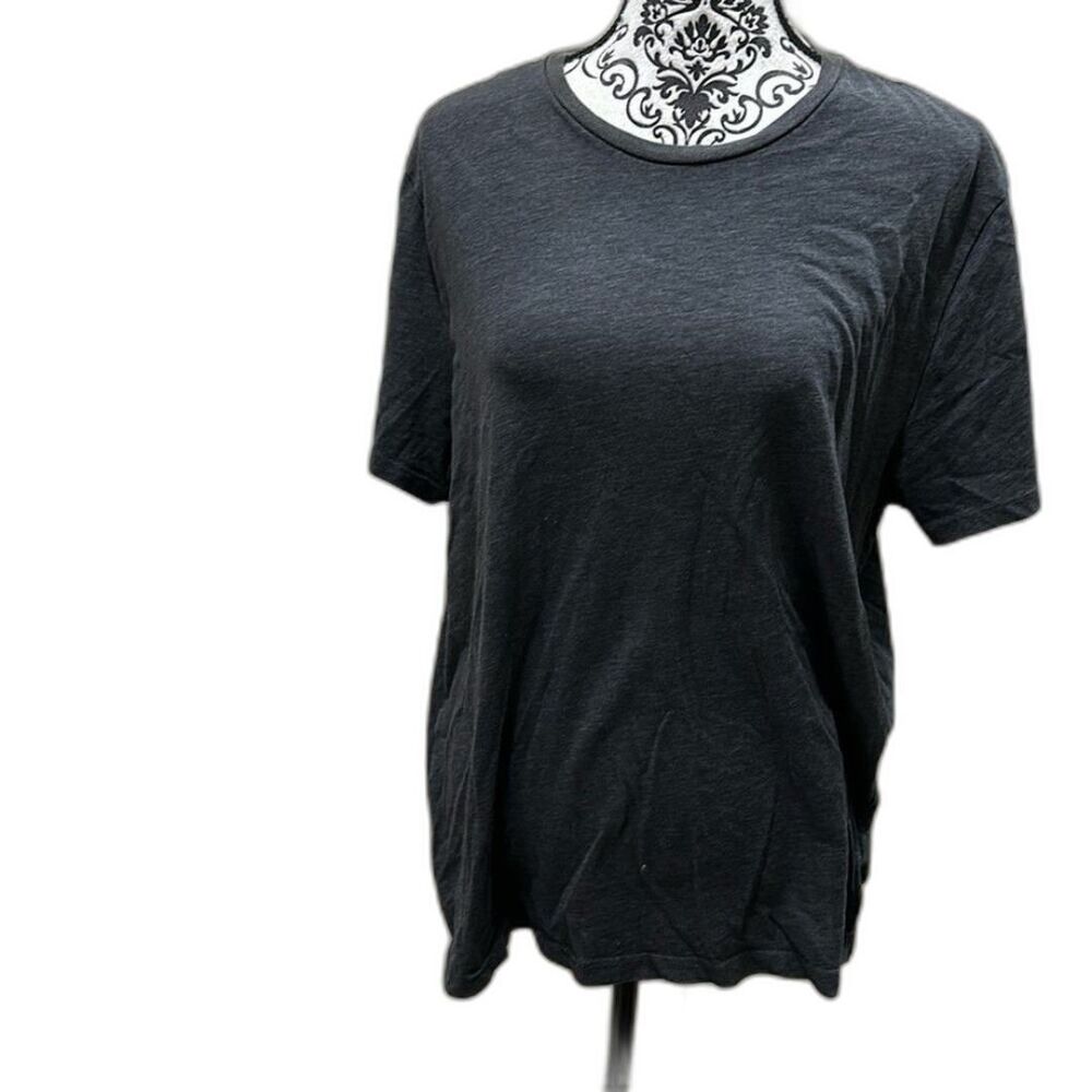 OLD navy men’s T-shirt